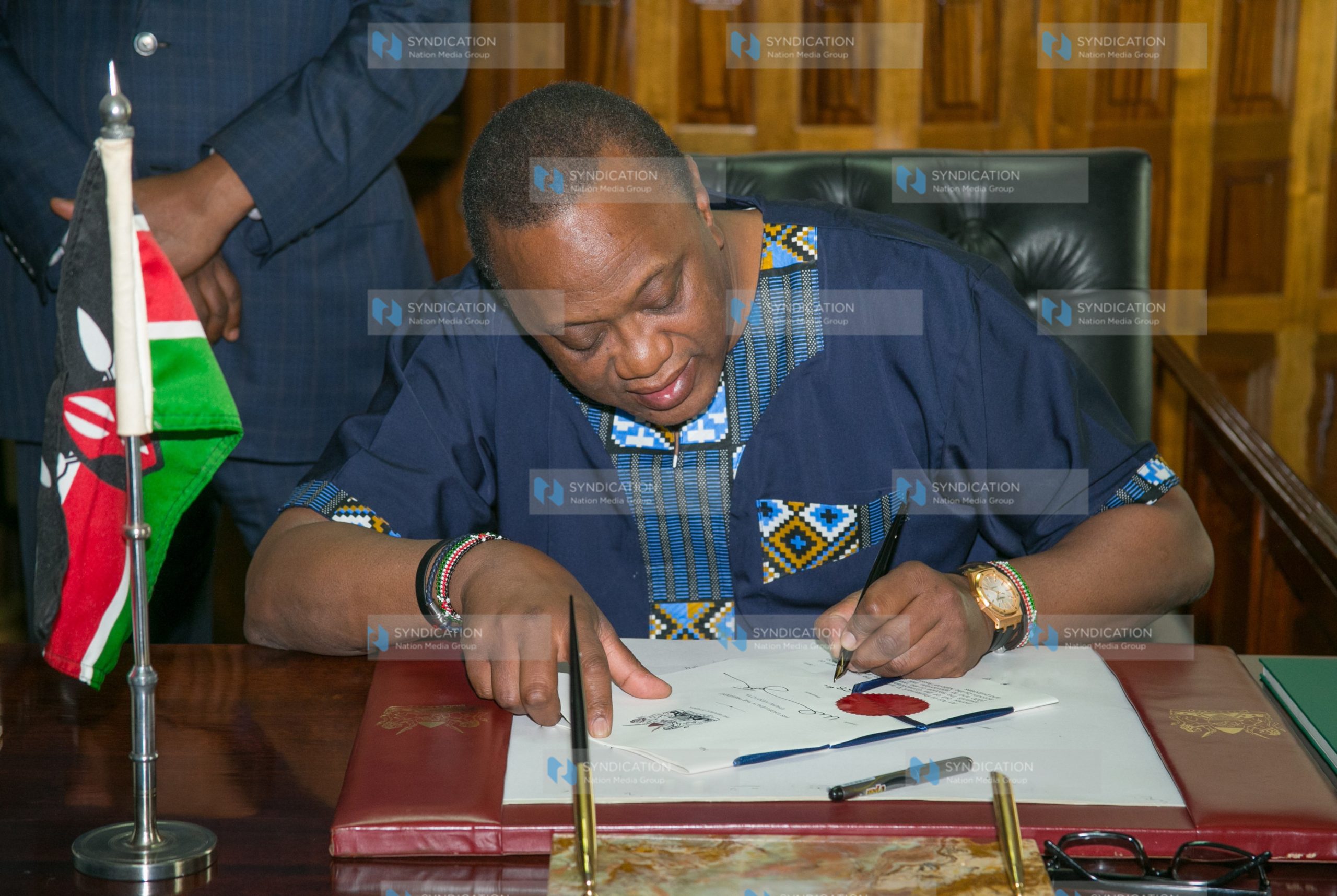 President Uhuru Kenyatta signs the Appropriation Bill 2019