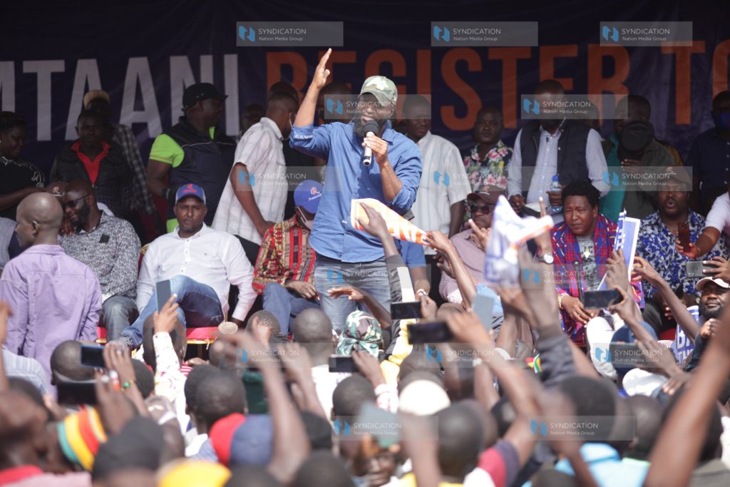 Hassan Joho leads a section of Azimio la Umoja leaders in campaigning