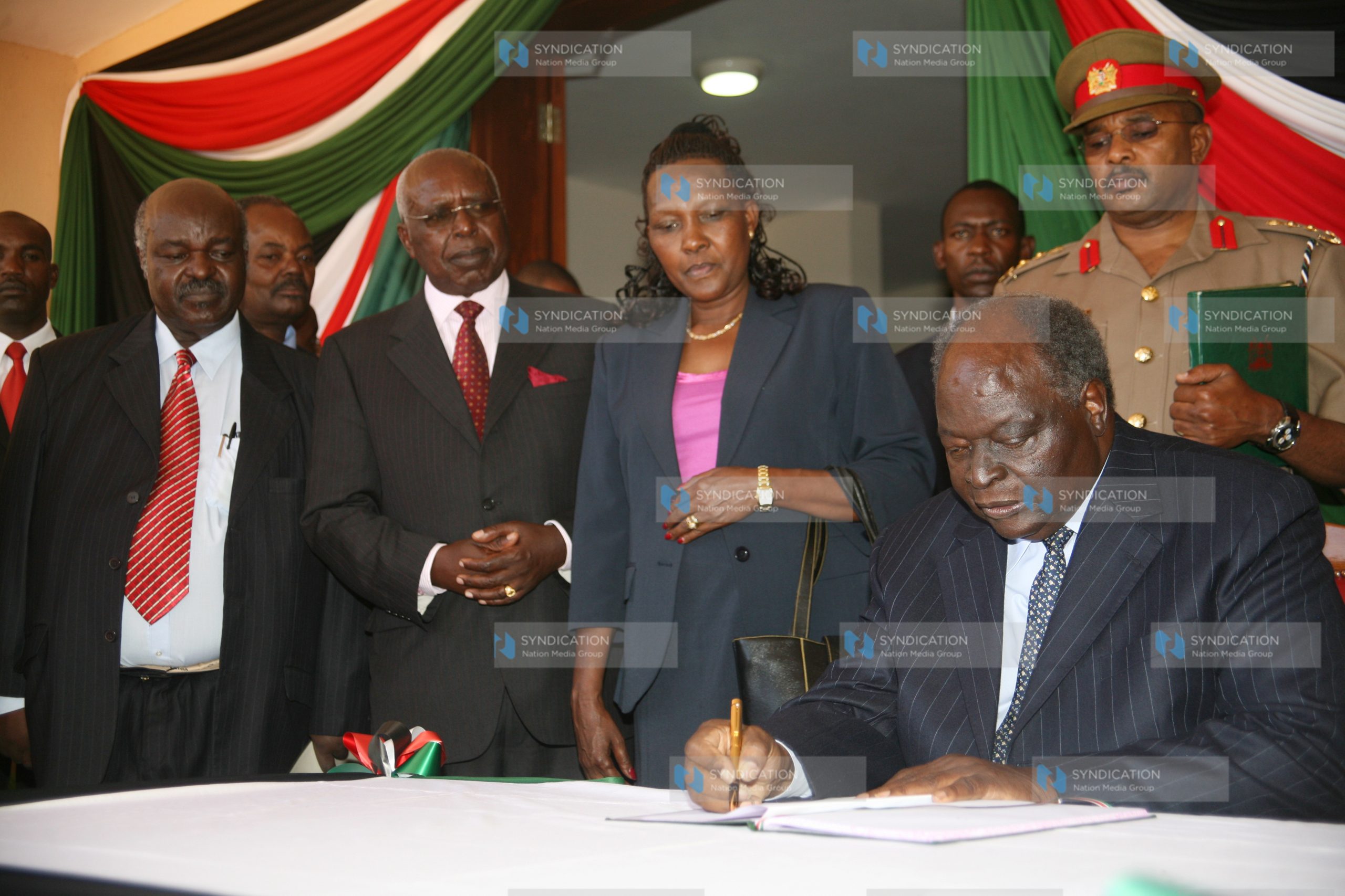 Institutions charter award