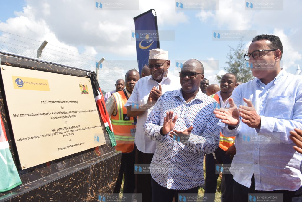 Transport Cabinet Secretary James Macharia (2nd R)