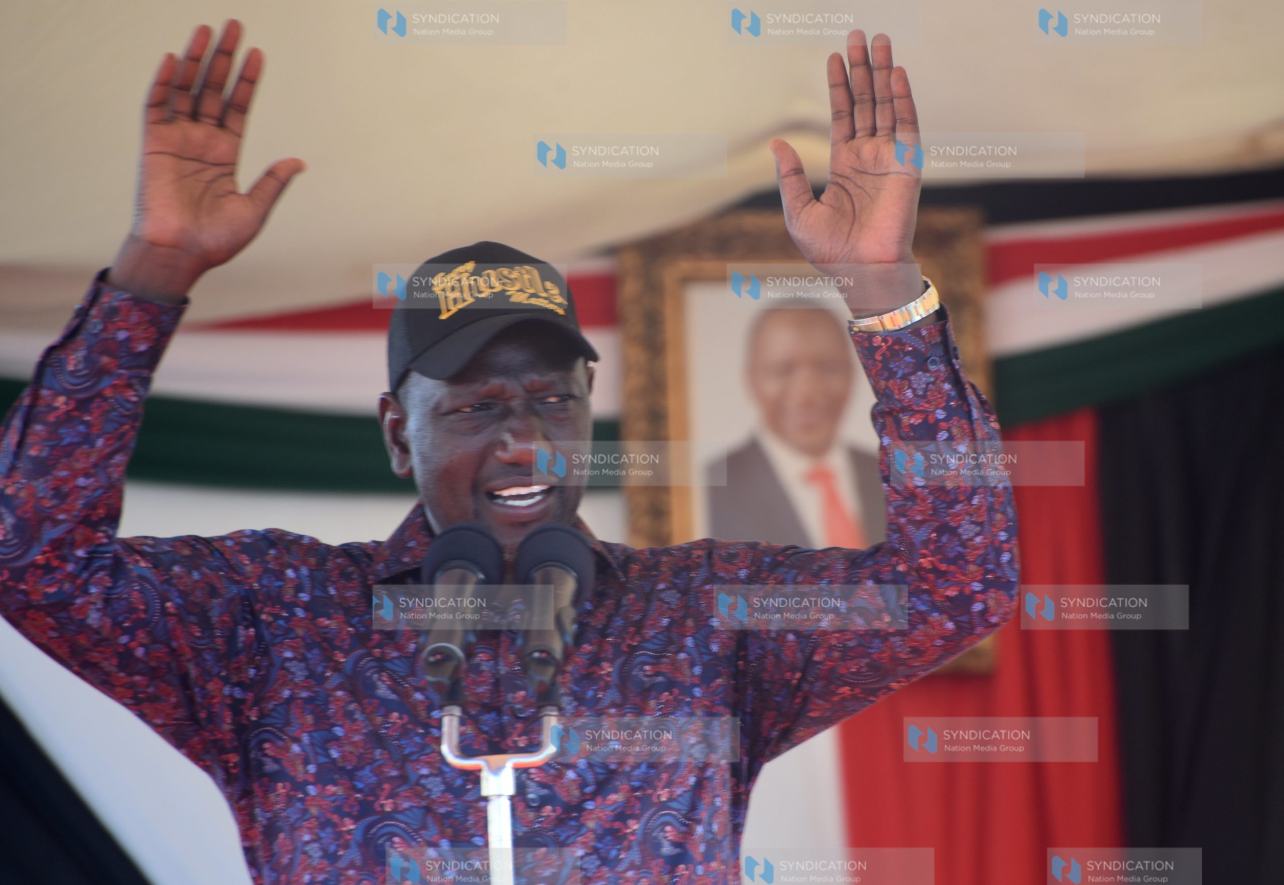 Deputy President William Ruto addressing at Kongowea Secondary School