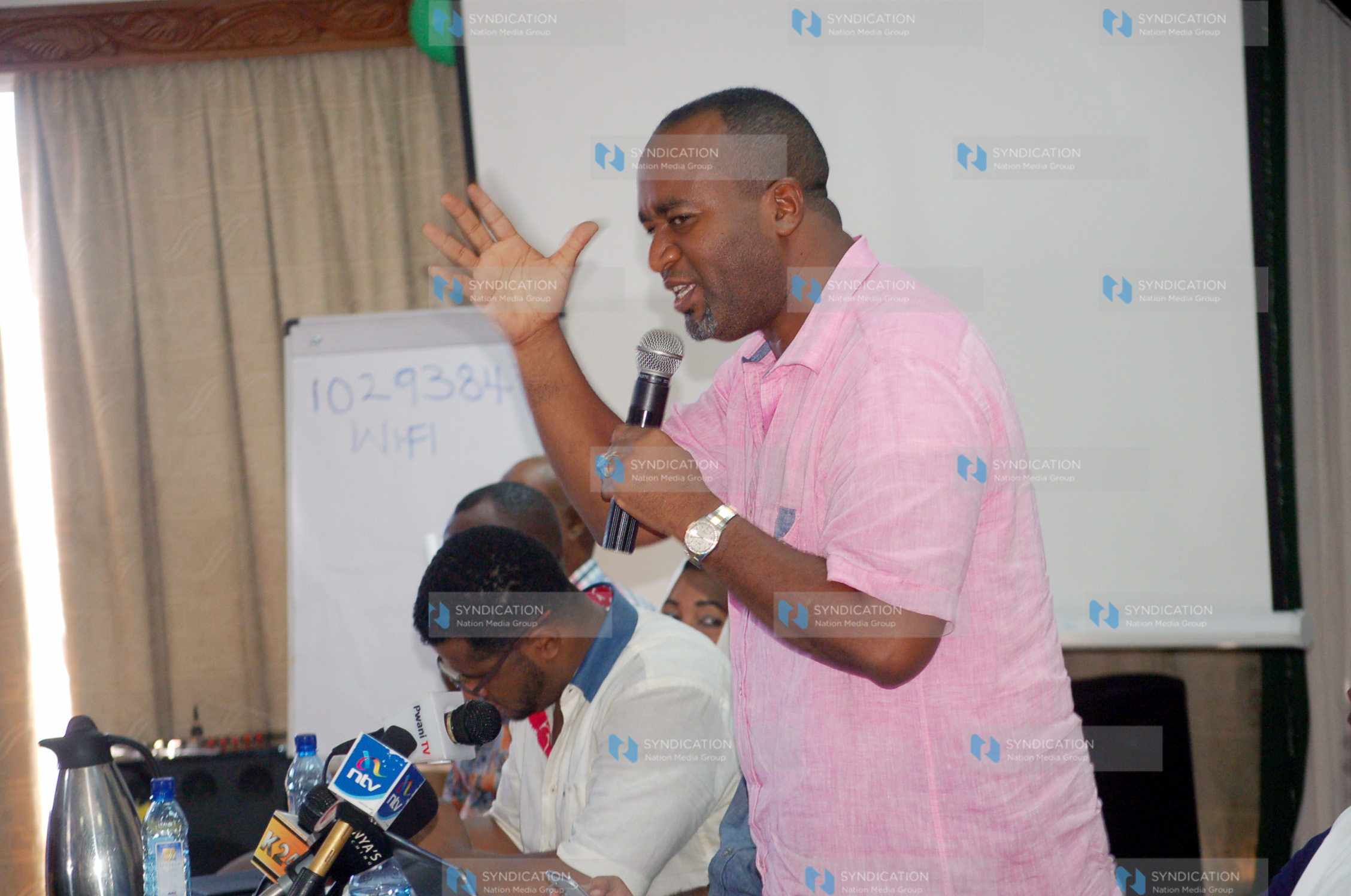 Ali Hassan Joho while addressing the security meeting of leadership