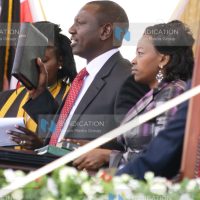 Deputy President William Ruto taking oath during Uhuru Kenyatta's Inauguration