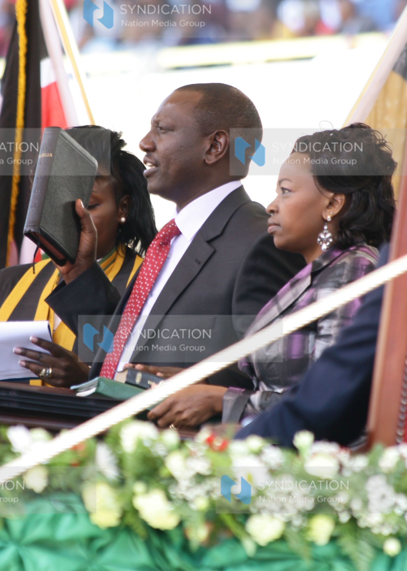 Deputy President William Ruto taking oath during Uhuru Kenyatta’s Inauguration