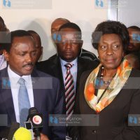 Wiper Leader Kalonzo Musyoka (centre)