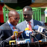 Mutula Kilonzo (left) and KNUT National Chairman Wilson Sossion