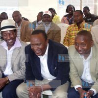 Uhuru Kenyatta with Limuru MP Peter Mwathi (left)