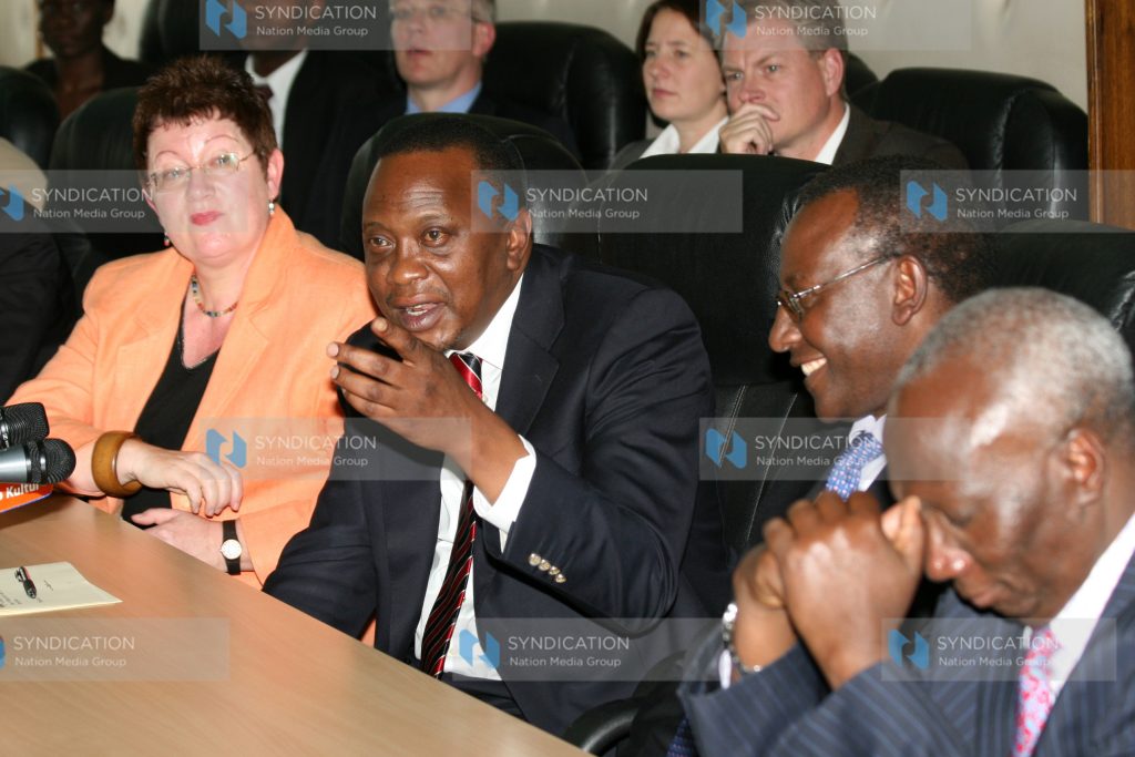 Signing ceremony for the expansion of the Kindaruma Hydropower Plant