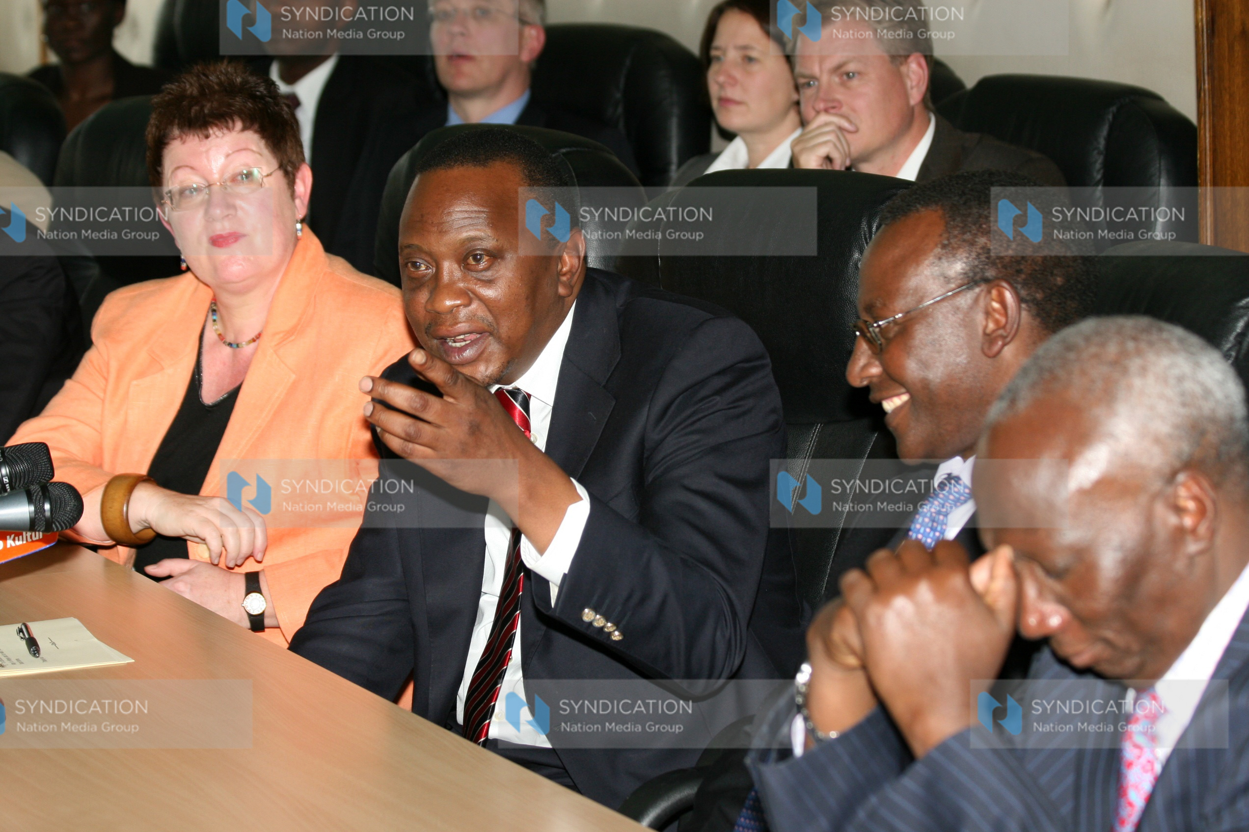 Signing ceremony for the expansion of the Kindaruma Hydropower Plant