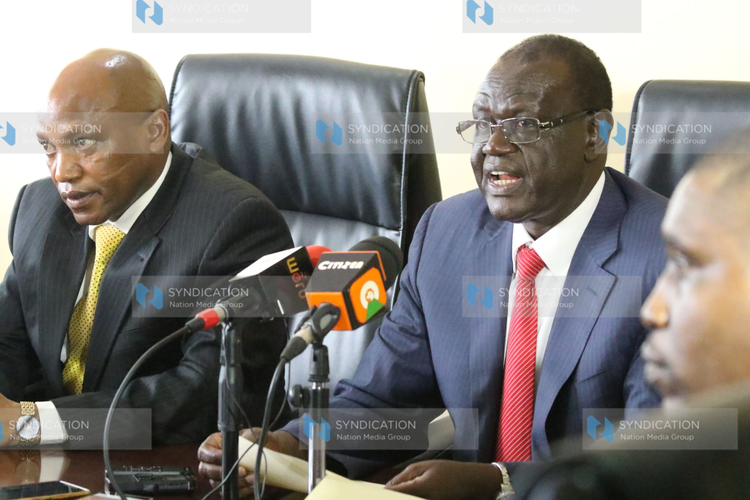 Meru Governor Kiraitu Murungi (right)