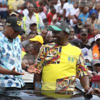 Deputy President William Ruto chats with Kilifi Governor Amason Kingi