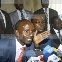 Wilson Sossion (left) with other KNUT officials during a media briefing