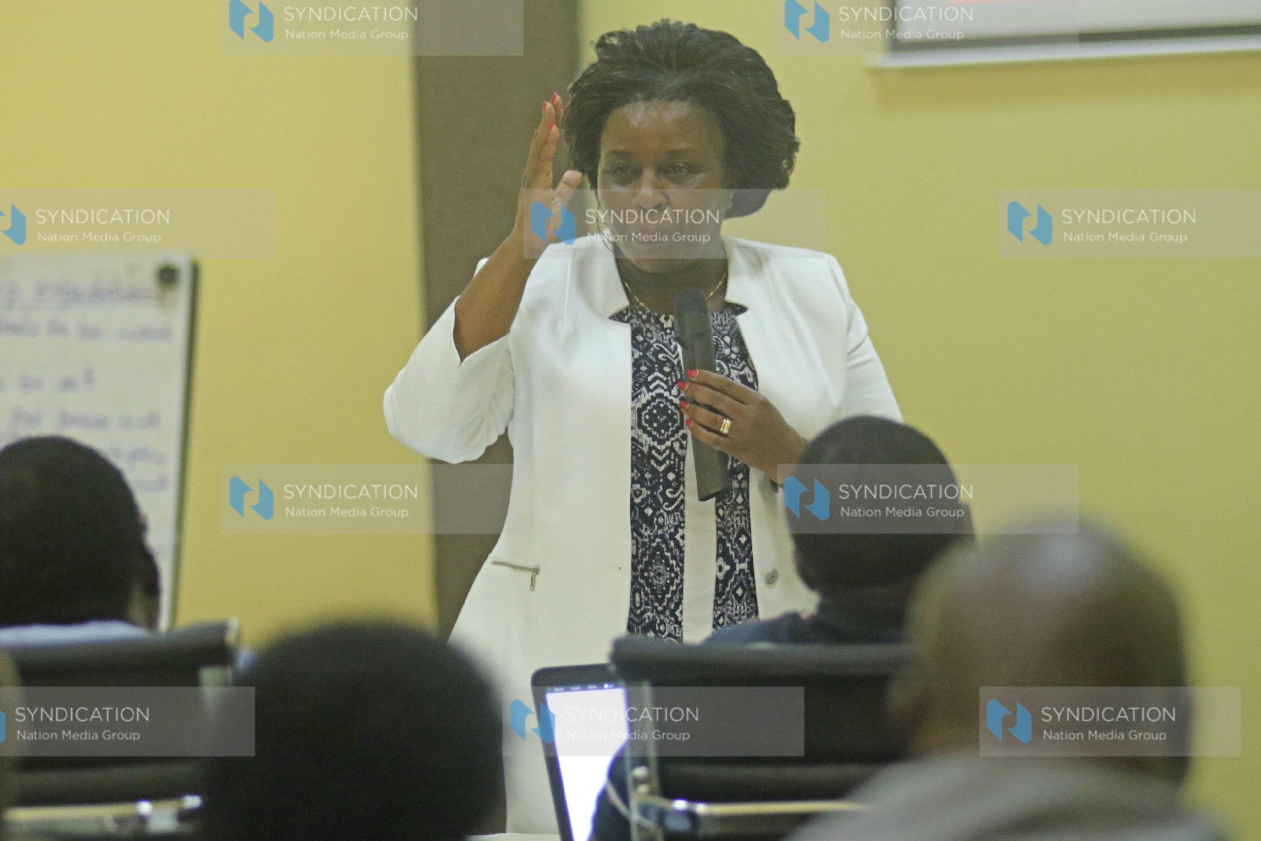 Governor Joyce Laboso gives a speech to Bomet County Official