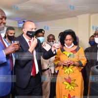 Presentation of water purifying system to the home by the Israel Embassy