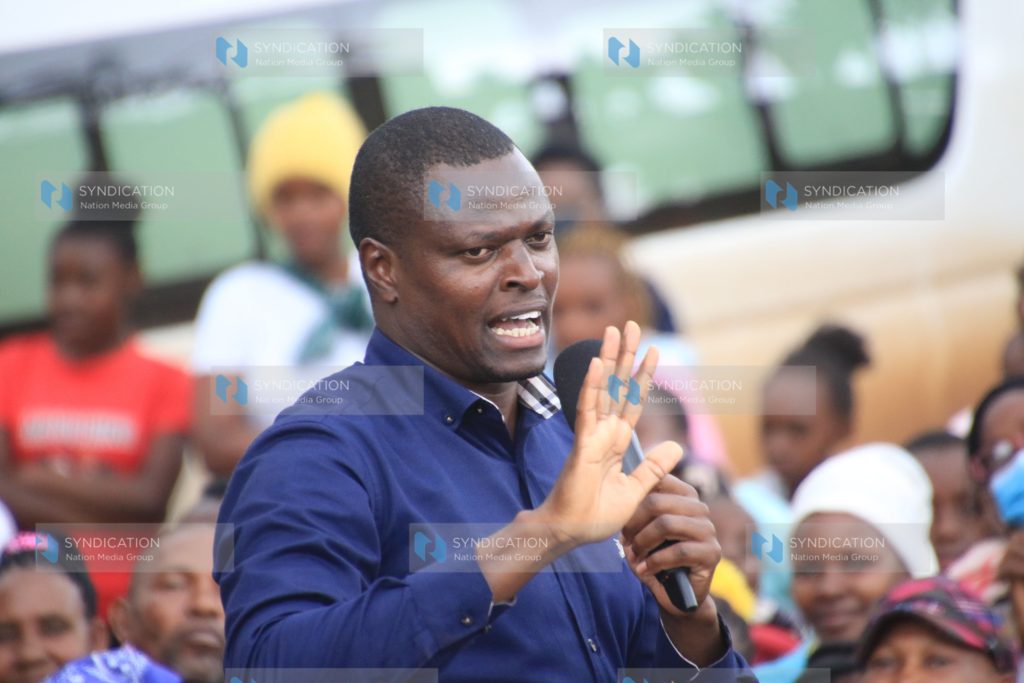 Kiharu MP Ndindi Nyoro addresses wananchi during a tour with President William Ruto