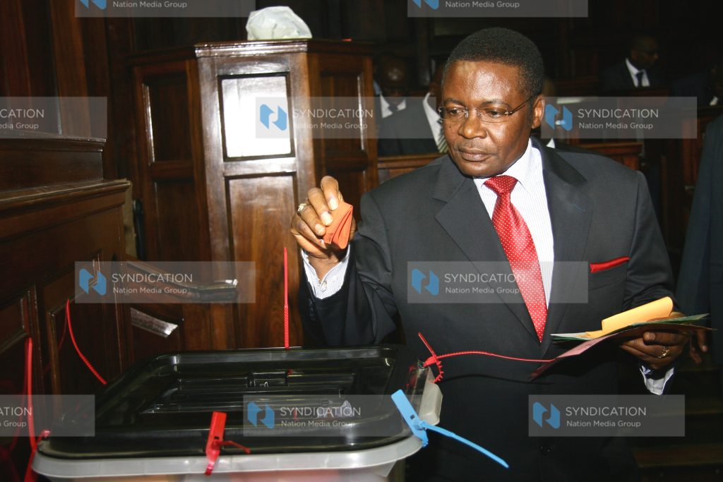 Kenneth Marende casts his vote during the election of six elective Law Society of Kenya (LSK) posts
