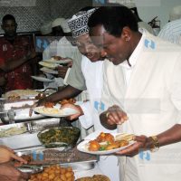 Vice president Kalonzo Musyoka samples Muslims futari