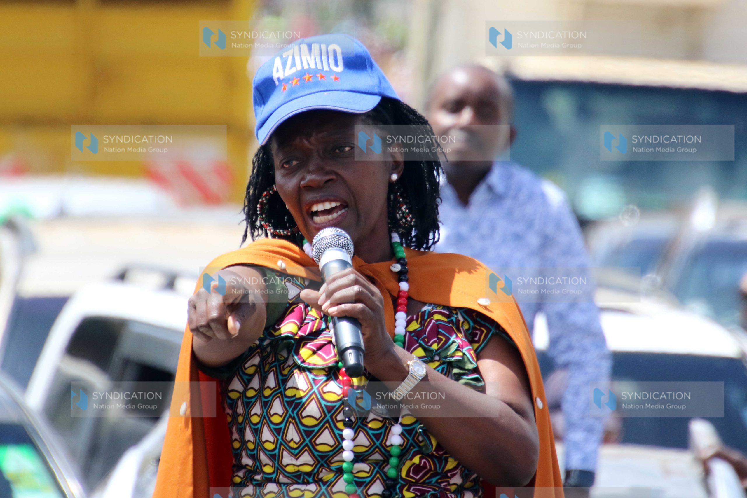 Martha Karua addresses wananchi at Karatina town in Nyeri county