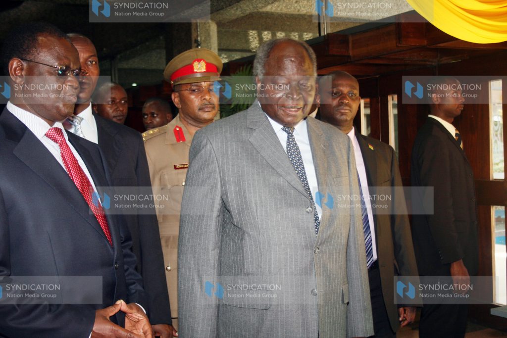 President Mwai Kibaki with Minister for Energy Kiraitu Murungi