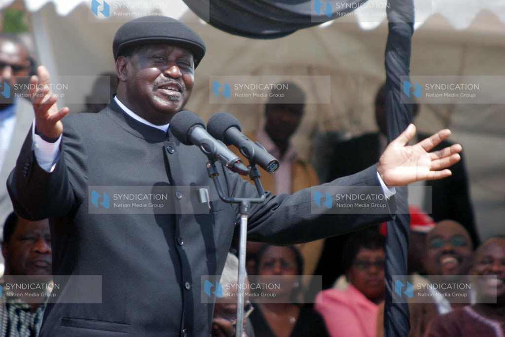 Prime Minister Raila Amolo Odinga addresses mourners