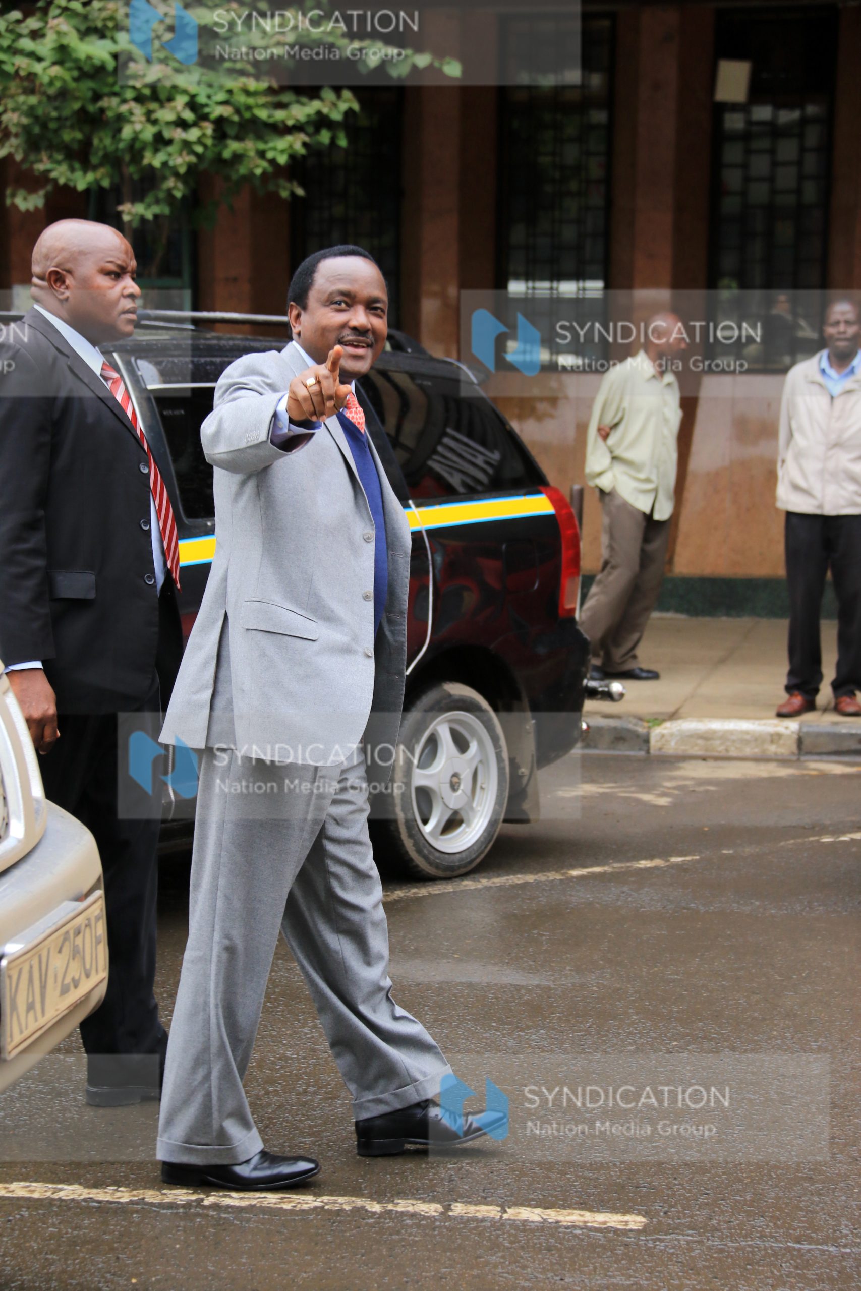 CORD leader Kalonzo Musyoka arriving at Ranalo foods