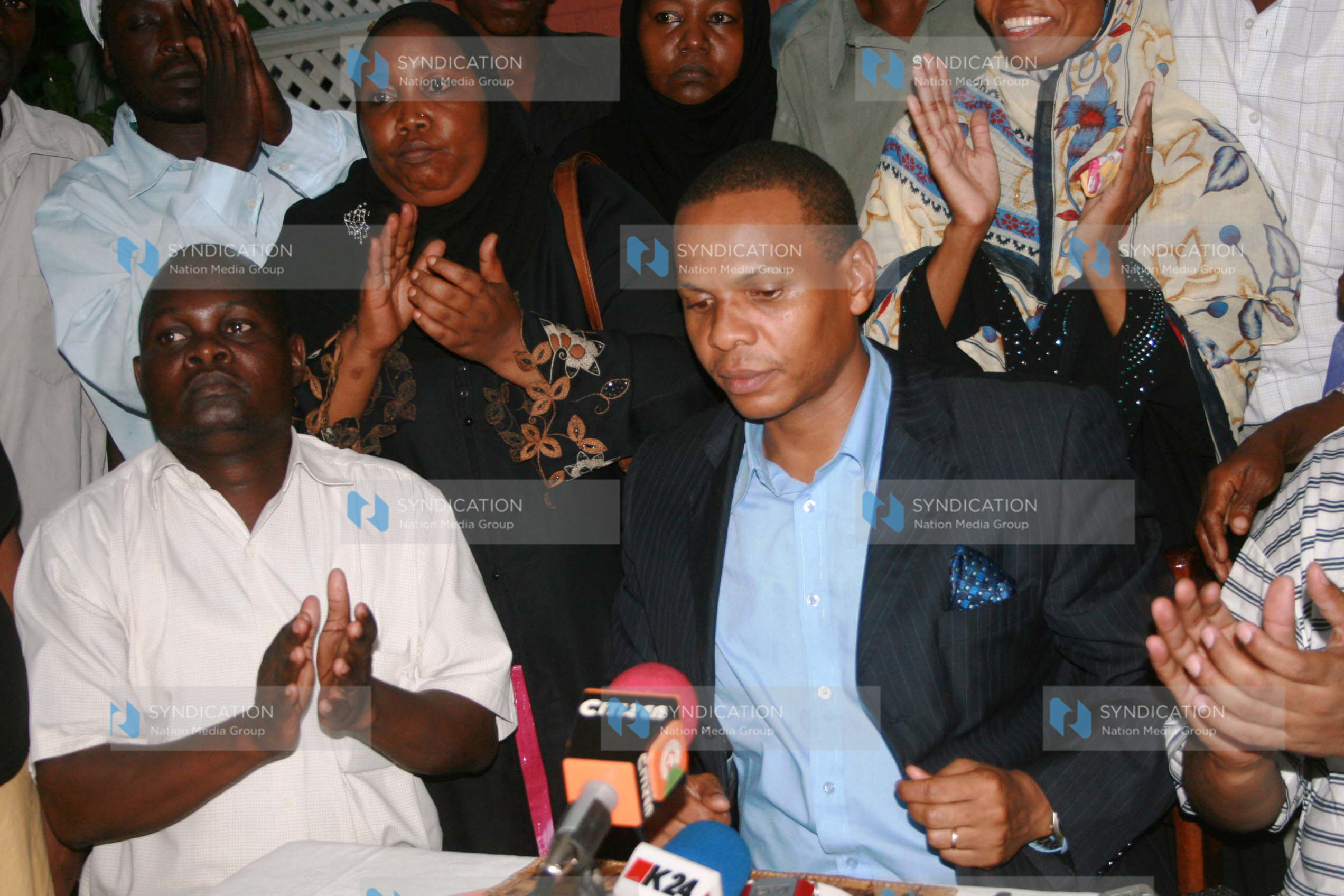 Danson Mungatana together with Narc-Kenya party supporters