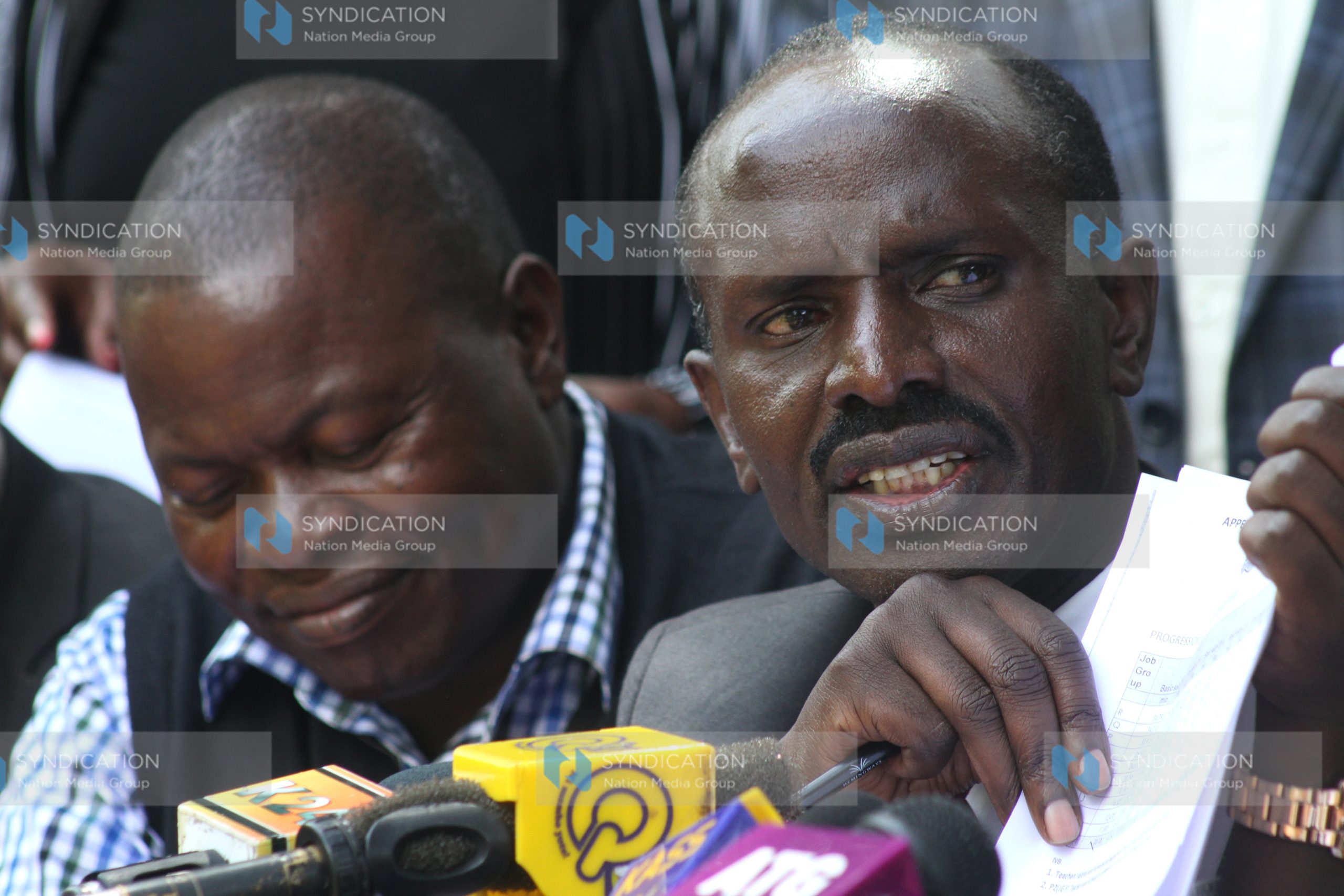 (KNUT) Secretary General Wilson Sossion (right)