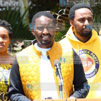 The People Service party (TPS) leader Mwangi Kiunjuri (centre)