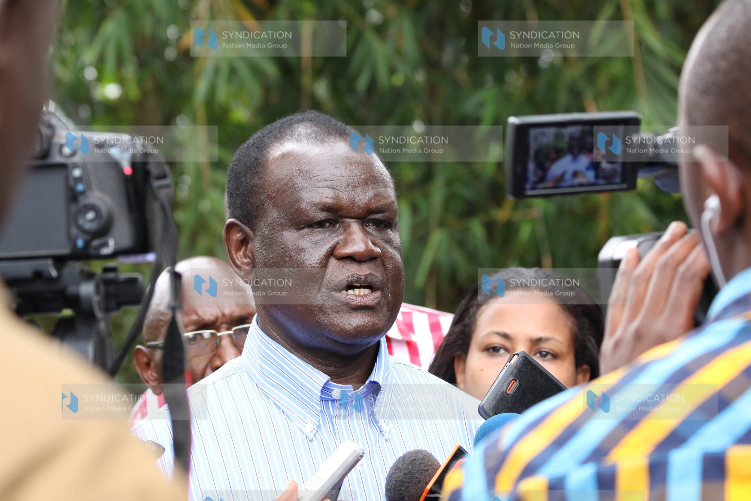 Senator Kiraitu Murungi addresses journalists in Nkubu, Imenti South