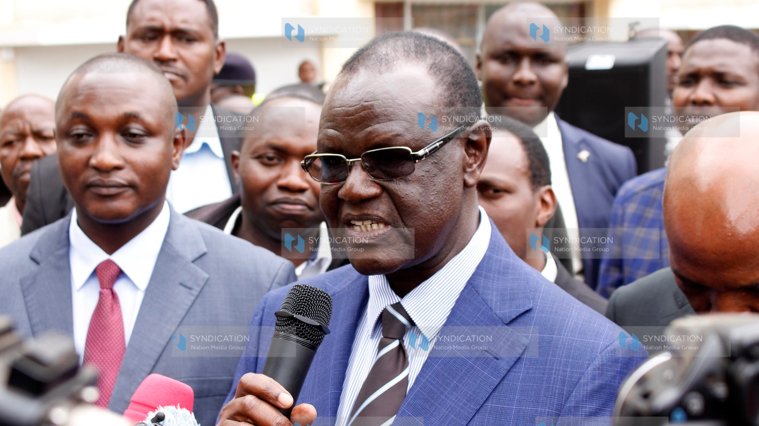 Meru governor Kiraitu Murungi addresses health workers
