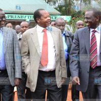 Mathira member of parliament Ephraim Maina(center)