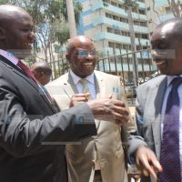 Prof Tom Ojienda (Left) chats with Lawyers Harun Ndubi (Center) and Paul Muite (Right)