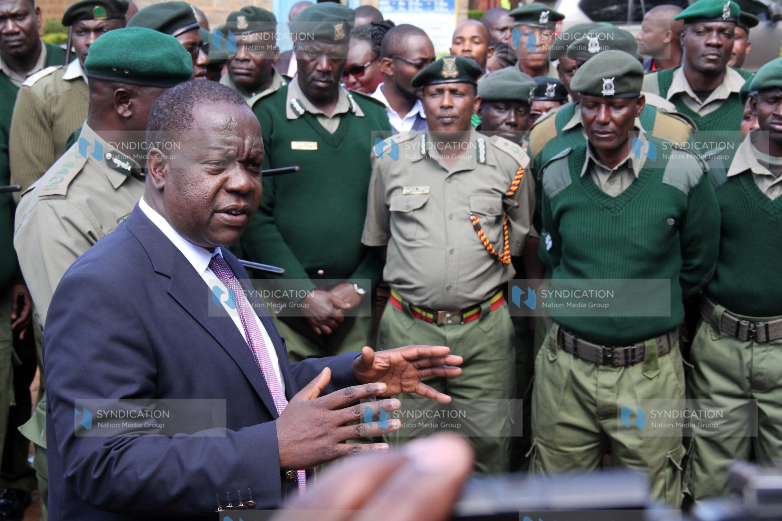 Interior CS Fred Matiang’i addresses prison wardens at Nyeri Main Prison