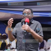 Senate Minority leader James Orengo addresses mourners