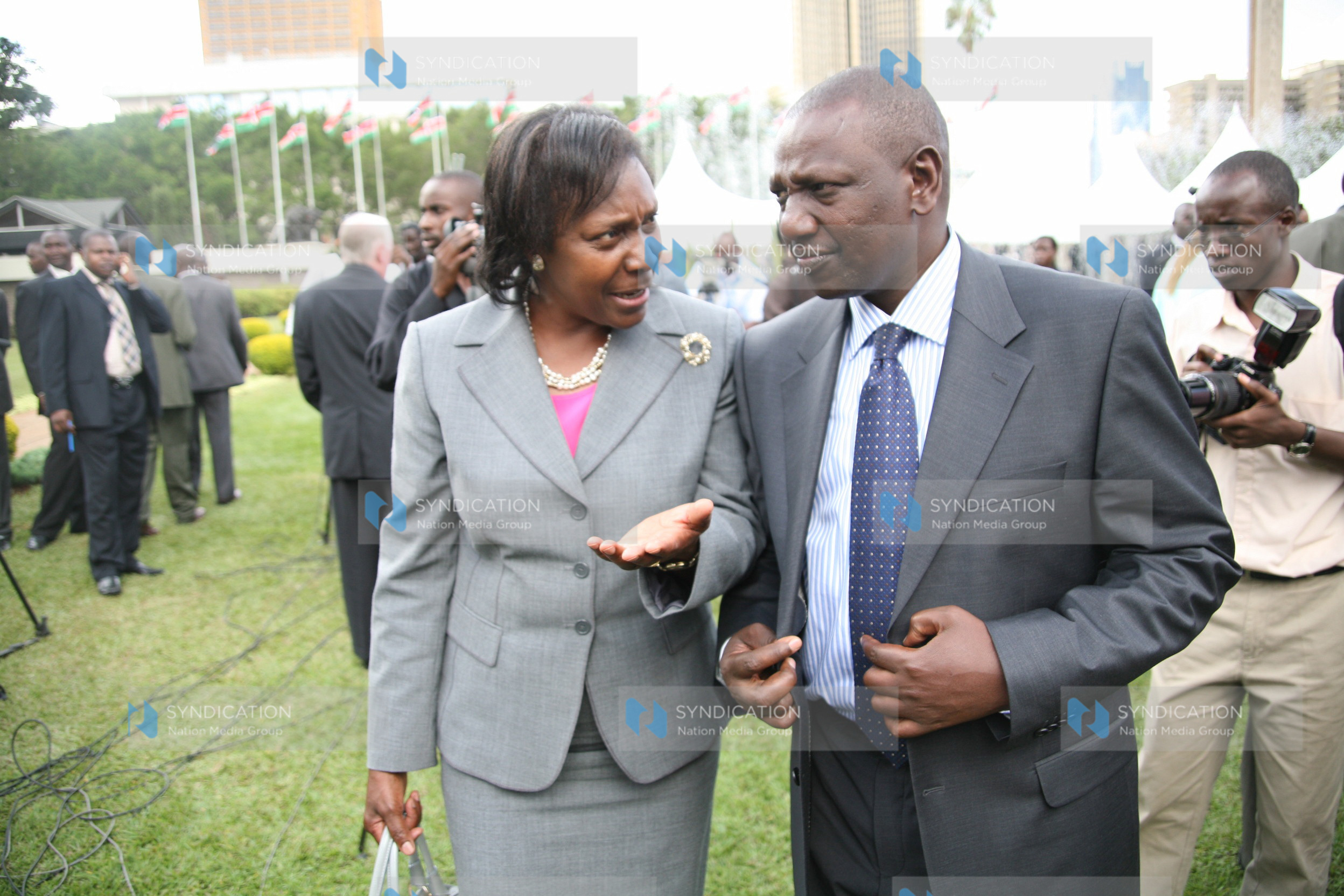 Opening of the third session of the tenth parliament
