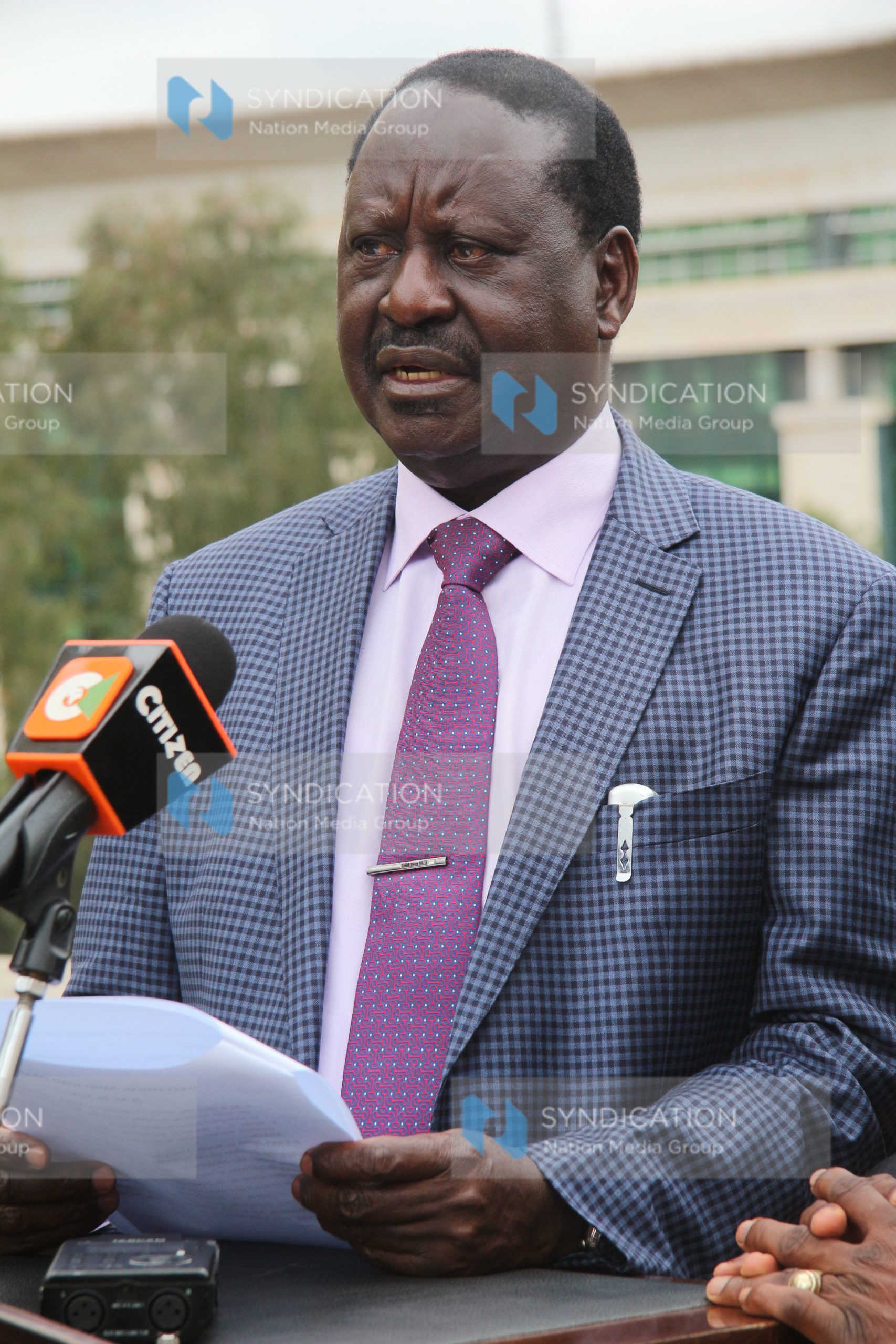 Raila Odinga hosts South African football investor Jomo Sono