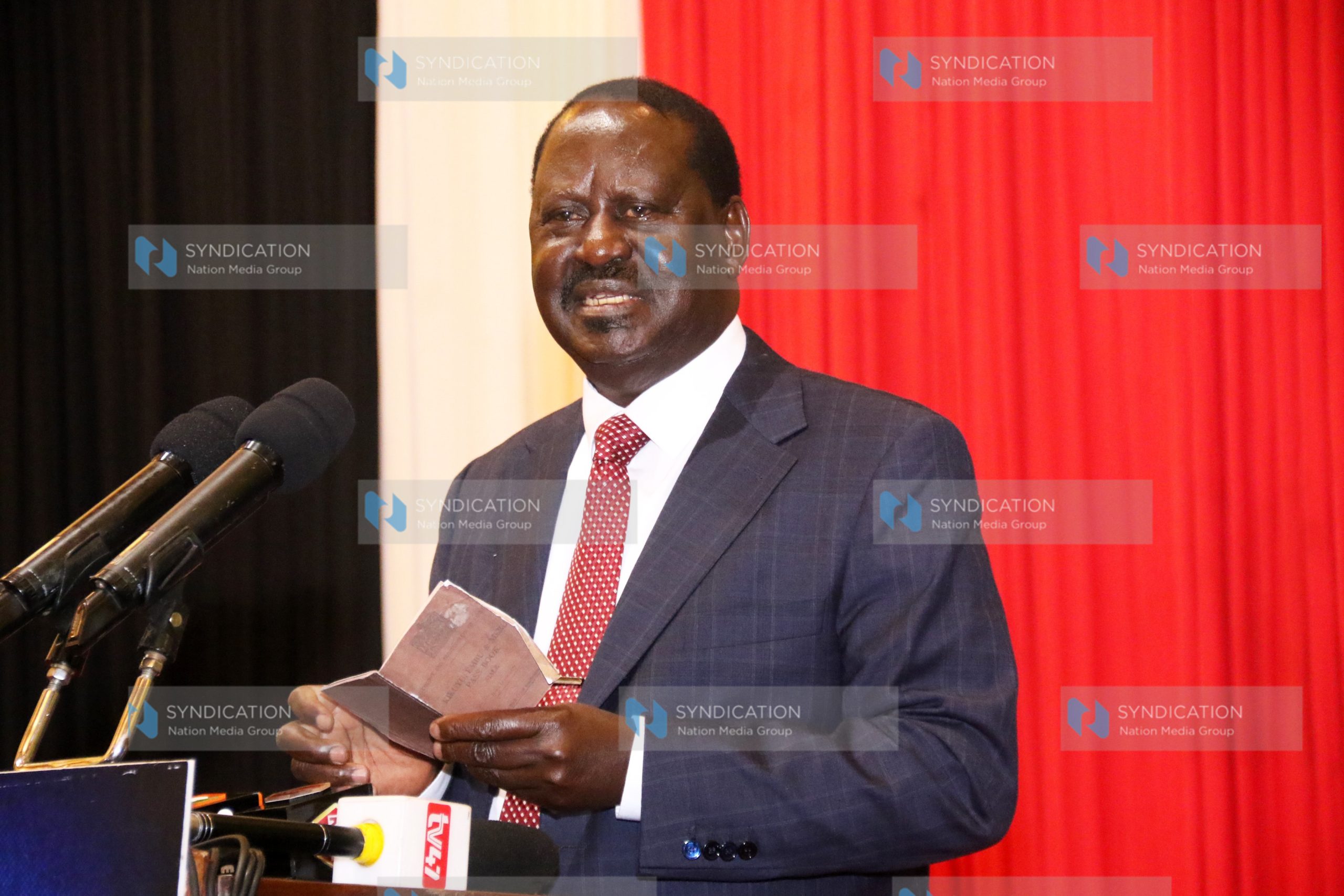 Raila Odinga addressing professionals, leaders, and business community representatives