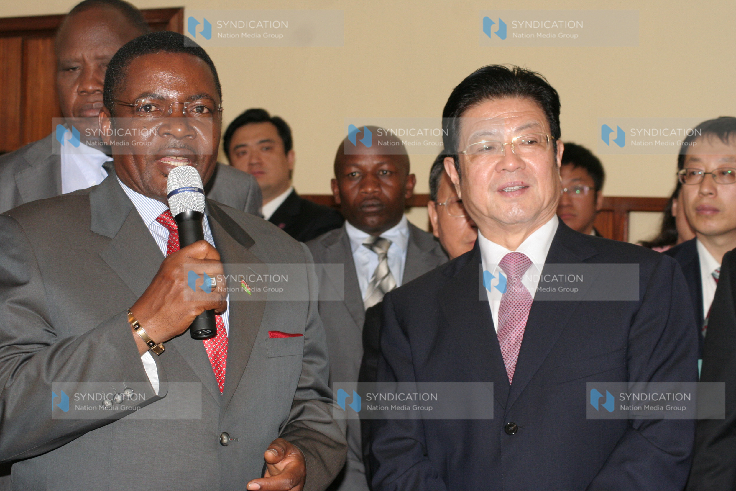 House Speaker Kenneth Marende and Chinese Standing Committee Vice Chairman Wang Zhaoguo