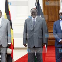 President Mwai Kibaki with Somalia's President Sheikh Sharrif and Uganda's counterpart Yoweri Museveni