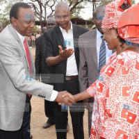 President Uhuru Kenyatta is received by Taveta MP Naomi Shaban and Taita Taveta Governor Eng John Mruttu