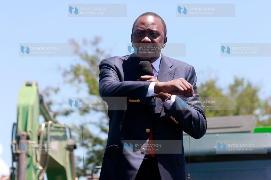 Uhuru Kenyatta speaking at the informal settlement of Nyalenda