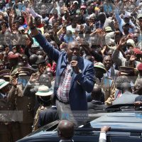 President Uhuru Kenyatta speaks to members of the public in Kebirigo