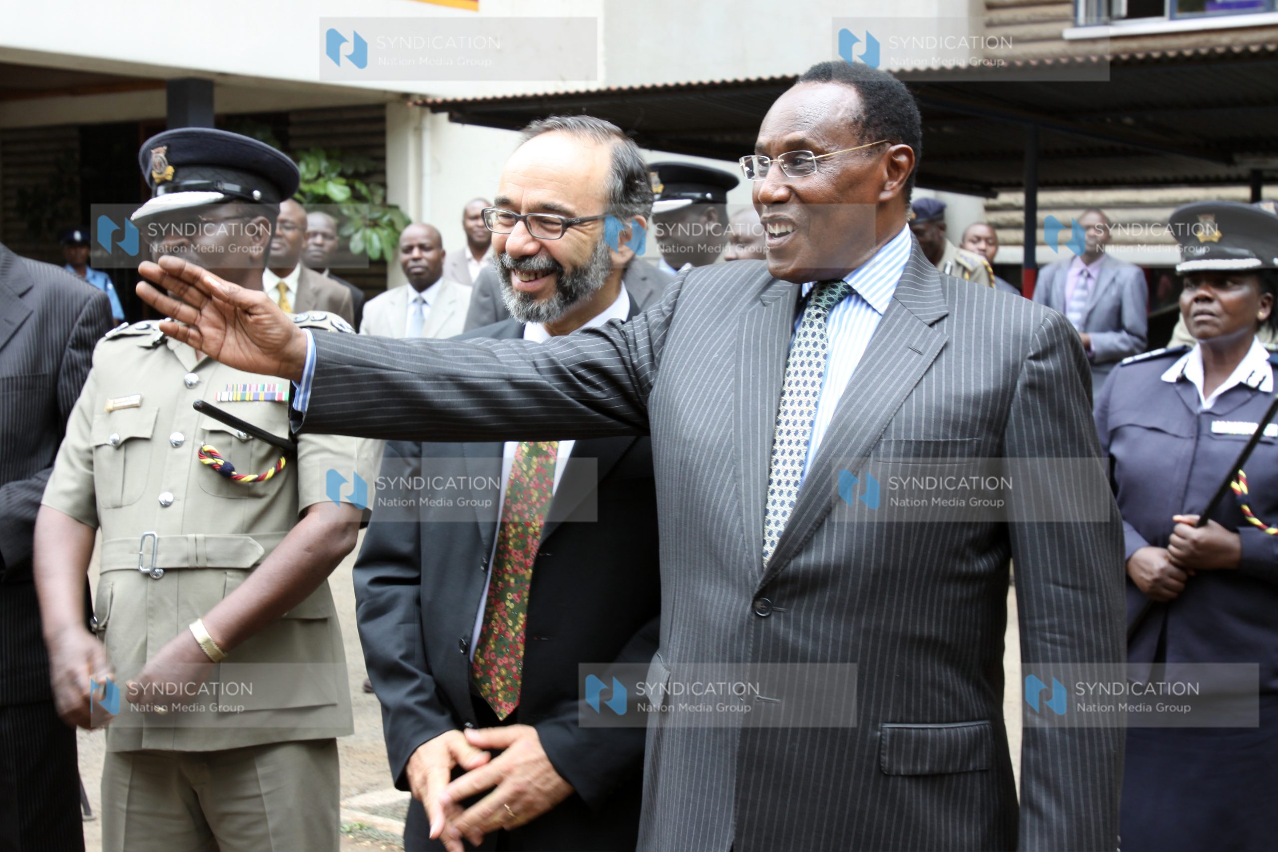 Handing over of vehicles for the Anti-terrorism from the British Government