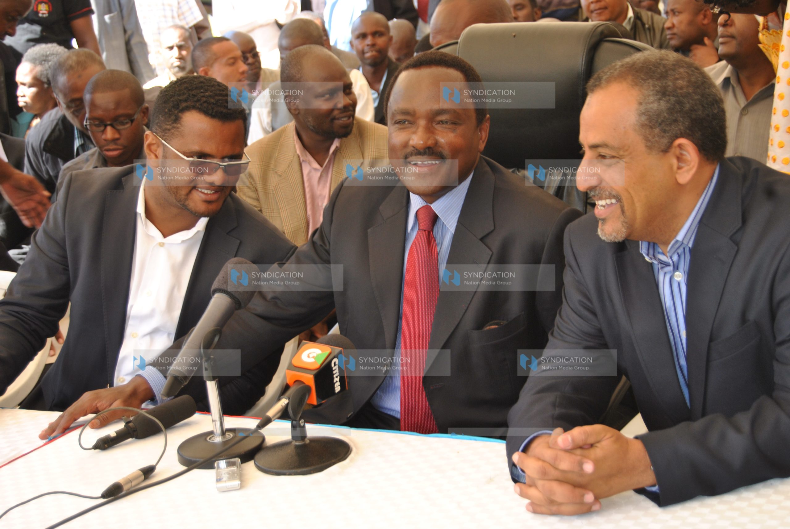 Kalonzo Musyoka (centre) with Hassan Omar (left) and Mohamed Salim