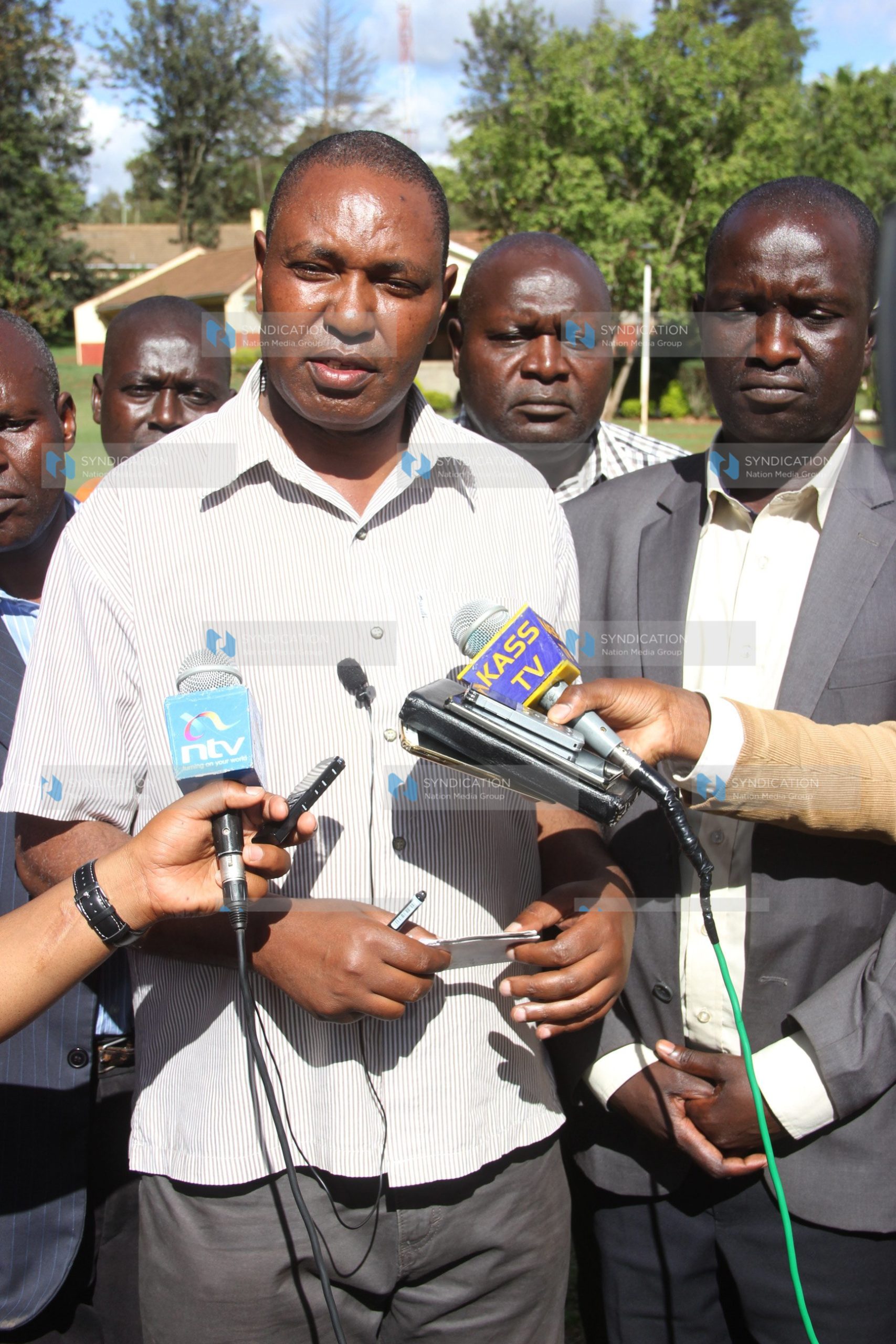Abagusii community living in Uasin Gishu County address the press in Eldoret Town