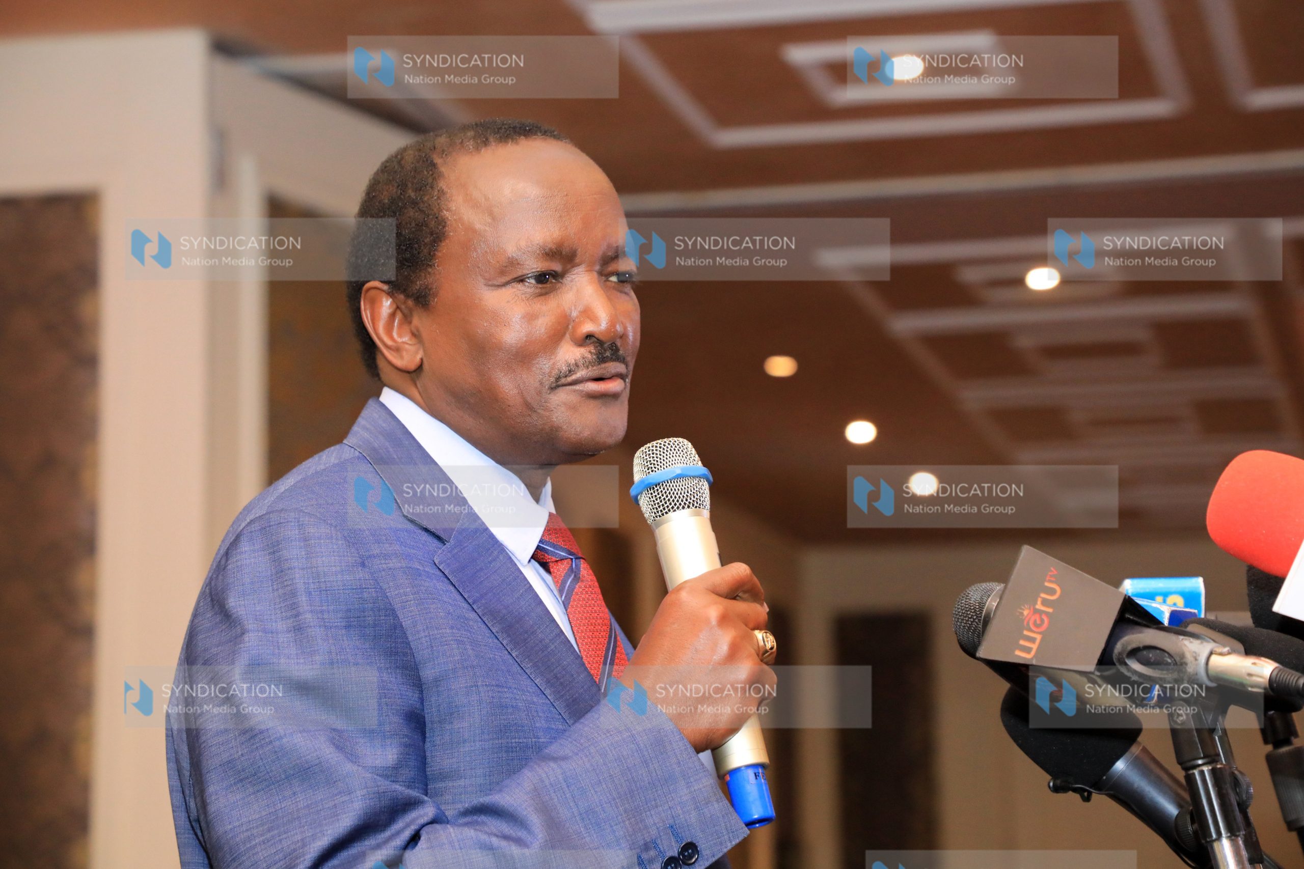 Signing OKA coalition agreement