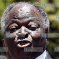 President Mwai Kibaki addresses wananchi outside Othaya Catholic church