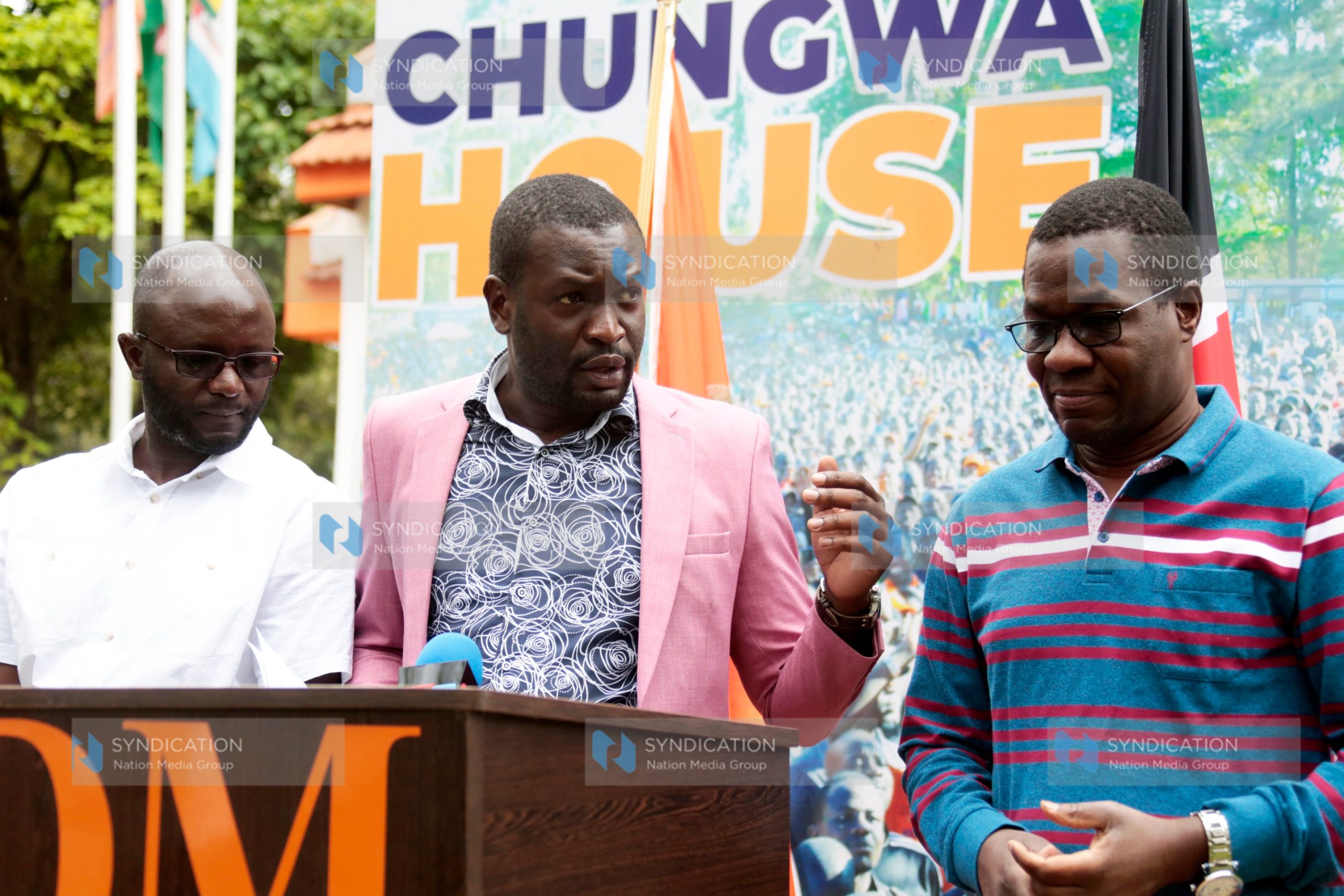 Secretary General Edwin Sifuna and Ugunja MP Opiyo Wandayi address the media