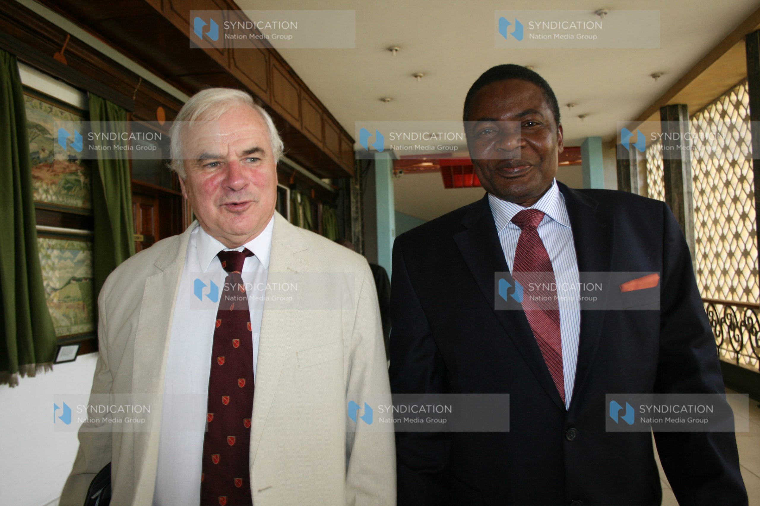 Mr. Peter Milliken, former Speaker of the House of Commons in Canada, with Kenya National Assembly Speaker Kenneth Marende