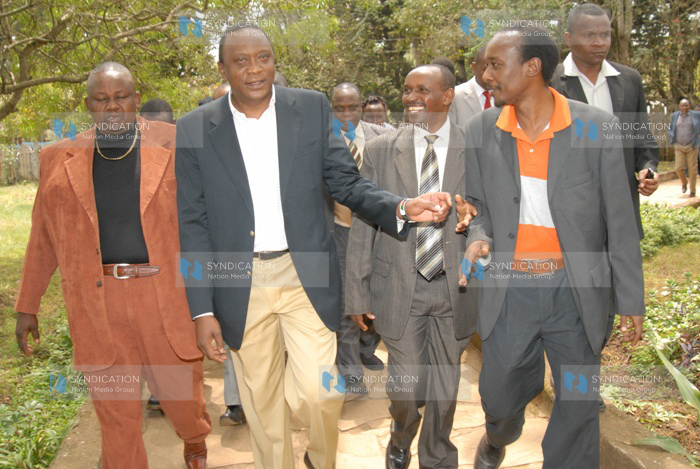 Deputy Prime Minister Uhuru Kenyatta is welcomed by councilors and other leaders at Blue Post Hotel